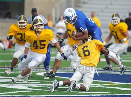 Thumbnail 2 in El Camino vs Central (CIF SDS Kickoff Classic) photogallery.