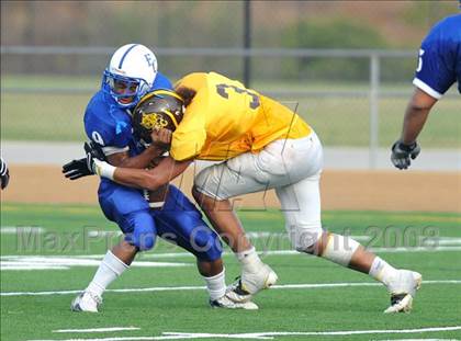 Thumbnail 1 in El Camino vs Central (CIF SDS Kickoff Classic) photogallery.