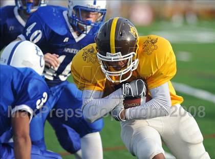 Thumbnail 3 in El Camino vs Central (CIF SDS Kickoff Classic) photogallery.