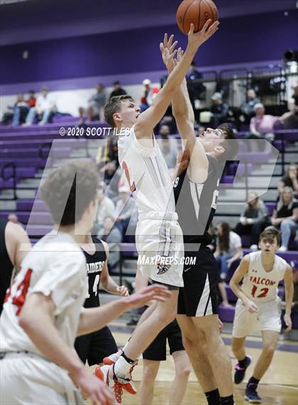 Thumbnail 3 in River Valley vs Fairfield Union (OHSAA D2 Sectional Playoff) photogallery.