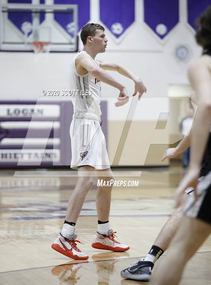 Thumbnail 2 in River Valley vs Fairfield Union (OHSAA D2 Sectional Playoff) photogallery.