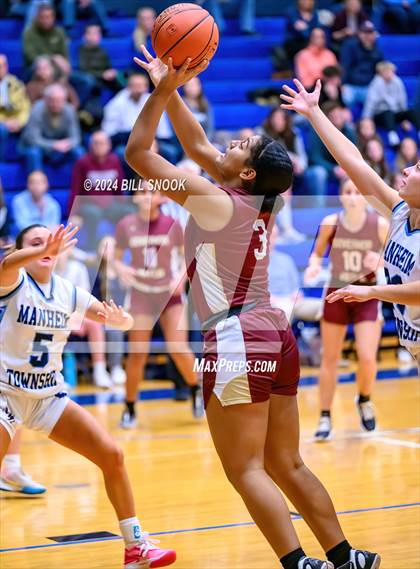Thumbnail 3 in Governor Mifflin @ Manheim Township (PIAA Division III Round1) photogallery.