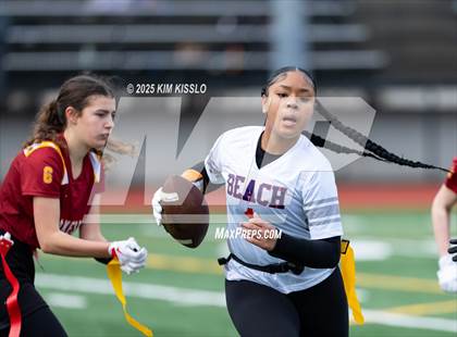 Thumbnail 2 in Rainier Beach vs Lakeside (Southwest Athletic Complex) photogallery.