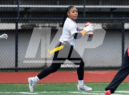 Thumbnail 3 in Rainier Beach vs Lakeside (Southwest Athletic Complex) photogallery.