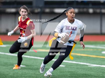 Thumbnail 3 in Rainier Beach vs Lakeside (Southwest Athletic Complex) photogallery.