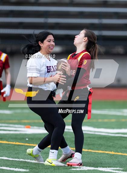 Thumbnail 1 in Rainier Beach vs Lakeside (Southwest Athletic Complex) photogallery.