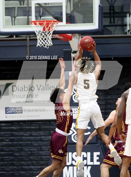 Thumbnail 3 in Bishop O'Dowd vs. Las Lomas (CIF NCS D2 Final) photogallery.