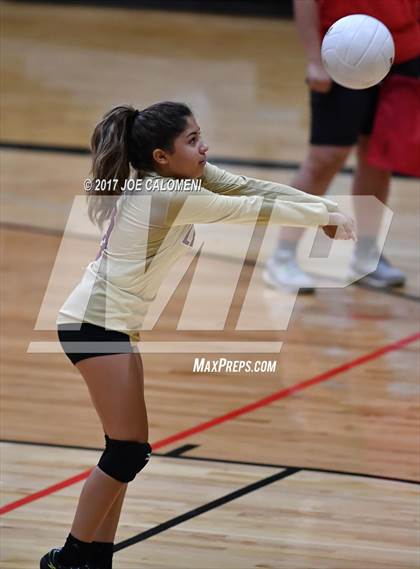 Thumbnail 2 in San Antonio Christian vs Lee [Robert E.] (Wagner Invitational) photogallery.