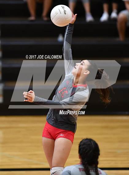 Thumbnail 2 in San Antonio Christian vs Lee [Robert E.] (Wagner Invitational) photogallery.