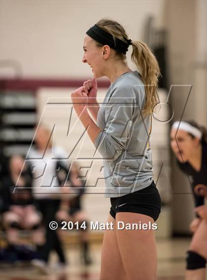 Thumbnail 2 in Littleton vs. Falcon (CHSAA 4A Region 2 Playoff) photogallery.
