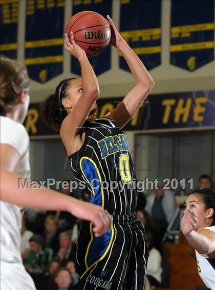 Thumbnail 2 in Del Campo vs. Oak Ridge (Trojan Toss-Up) photogallery.