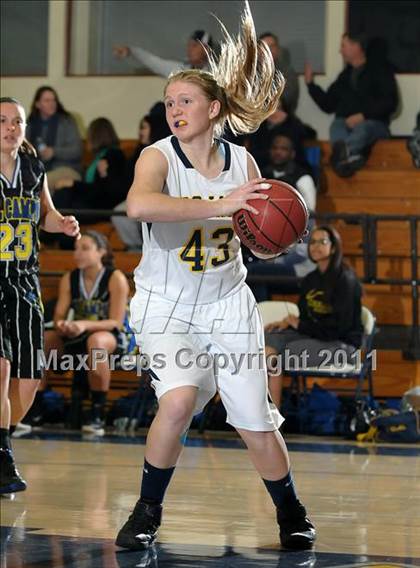 Thumbnail 2 in Del Campo vs. Oak Ridge (Trojan Toss-Up) photogallery.