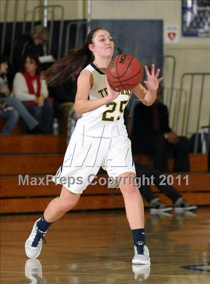 Thumbnail 2 in Del Campo vs. Oak Ridge (Trojan Toss-Up) photogallery.