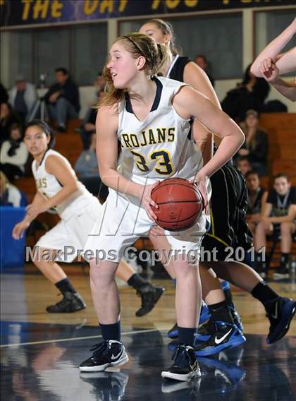 Thumbnail 3 in Del Campo vs. Oak Ridge (Trojan Toss-Up) photogallery.