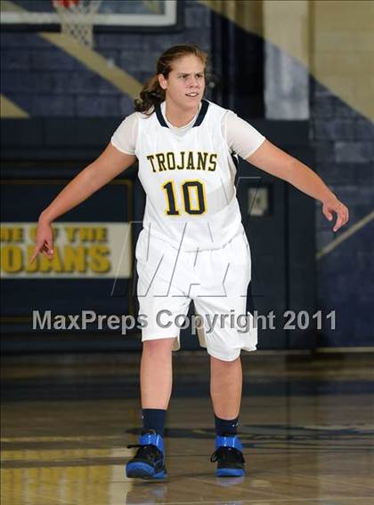 Thumbnail 1 in Del Campo vs. Oak Ridge (Trojan Toss-Up) photogallery.