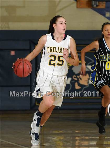 Thumbnail 1 in Del Campo vs. Oak Ridge (Trojan Toss-Up) photogallery.