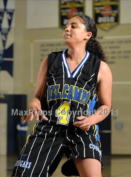 Thumbnail 1 in Del Campo vs. Oak Ridge (Trojan Toss-Up) photogallery.