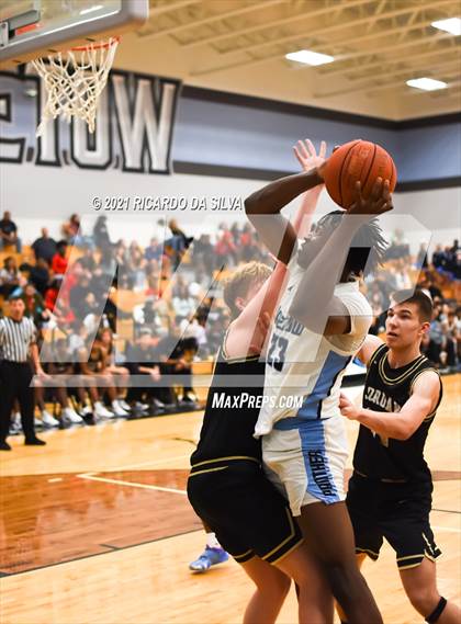 Thumbnail 3 in Paetow vs Jordan photogallery.