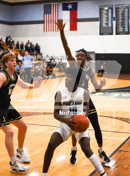 Thumbnail 1 in Paetow vs Jordan photogallery.
