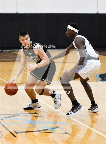 Thumbnail 2 in Paetow vs Jordan photogallery.