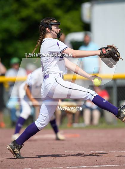 Thumbnail 1 in Ballston Spa vs. Sayville (NYSPHSAA Class A Semifinal) photogallery.