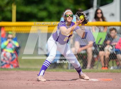 Thumbnail 3 in Ballston Spa vs. Sayville (NYSPHSAA Class A Semifinal) photogallery.