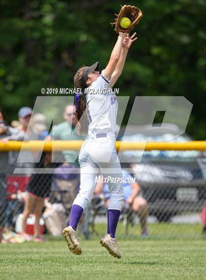 Thumbnail 2 in Ballston Spa vs. Sayville (NYSPHSAA Class A Semifinal) photogallery.