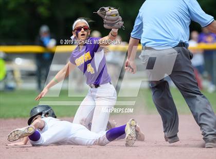 Thumbnail 1 in Ballston Spa vs. Sayville (NYSPHSAA Class A Semifinal) photogallery.