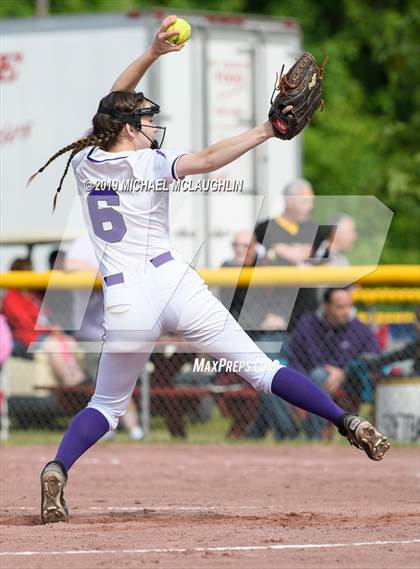 Thumbnail 3 in Ballston Spa vs. Sayville (NYSPHSAA Class A Semifinal) photogallery.