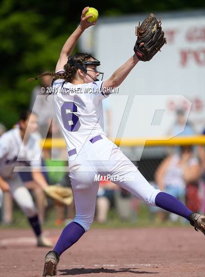 Thumbnail 3 in Ballston Spa vs. Sayville (NYSPHSAA Class A Semifinal) photogallery.