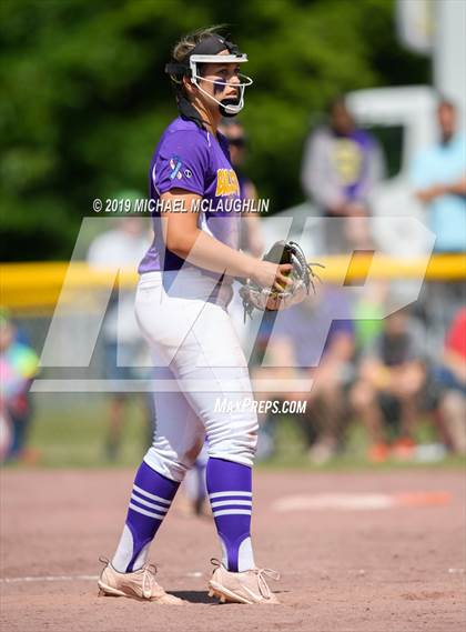 Thumbnail 3 in Ballston Spa vs. Sayville (NYSPHSAA Class A Semifinal) photogallery.