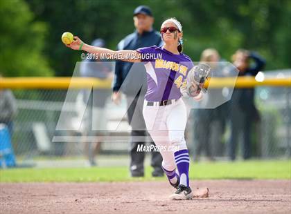 Thumbnail 3 in Ballston Spa vs. Sayville (NYSPHSAA Class A Semifinal) photogallery.
