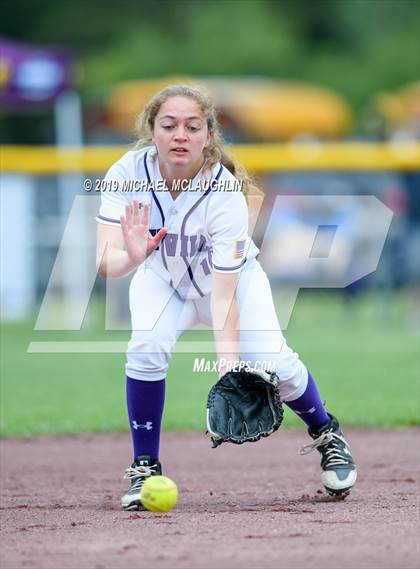 Thumbnail 1 in Ballston Spa vs. Sayville (NYSPHSAA Class A Semifinal) photogallery.