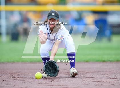 Thumbnail 1 in Ballston Spa vs. Sayville (NYSPHSAA Class A Semifinal) photogallery.