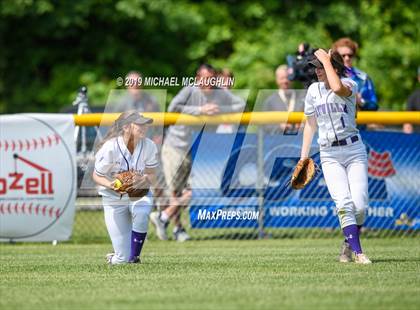 Thumbnail 1 in Ballston Spa vs. Sayville (NYSPHSAA Class A Semifinal) photogallery.