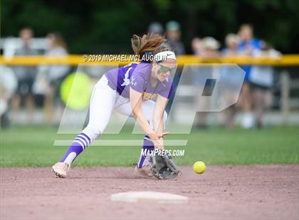Thumbnail 2 in Ballston Spa vs. Sayville (NYSPHSAA Class A Semifinal) photogallery.