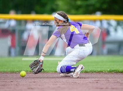 Thumbnail 2 in Ballston Spa vs. Sayville (NYSPHSAA Class A Semifinal) photogallery.