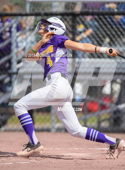 Thumbnail 3 in Ballston Spa vs. Sayville (NYSPHSAA Class A Semifinal) photogallery.