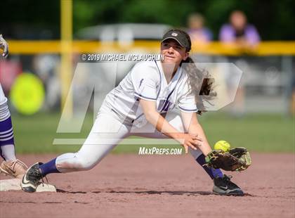 Thumbnail 2 in Ballston Spa vs. Sayville (NYSPHSAA Class A Semifinal) photogallery.
