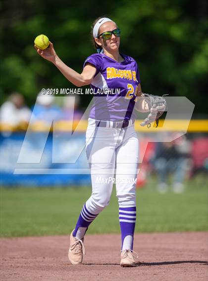 Thumbnail 3 in Ballston Spa vs. Sayville (NYSPHSAA Class A Semifinal) photogallery.