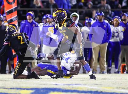 Thumbnail 1 in Oscar Smith vs Western Branch photogallery.