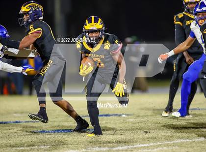 Thumbnail 3 in Oscar Smith vs Western Branch photogallery.