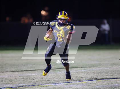 Thumbnail 2 in Oscar Smith vs Western Branch photogallery.