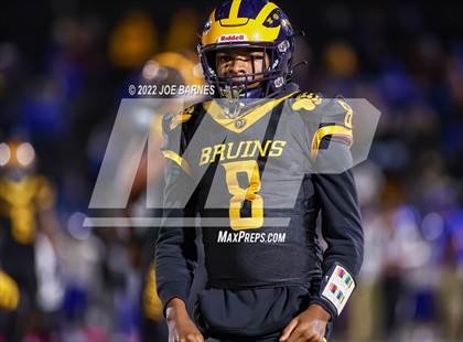 Thumbnail 1 in Oscar Smith vs Western Branch photogallery.