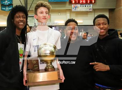 Thumbnail 2 in Valley Christian vs. Pusch Ridge Christian Academy (AIA 3A Final Award Photos) photogallery.