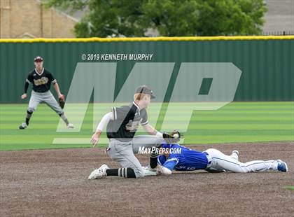 Thumbnail 2 in Midlothian vs Royse City Game 2 (UIL 5A Area Playoff) photogallery.