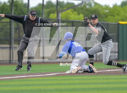 Thumbnail 3 in Midlothian vs Royse City Game 2 (UIL 5A Area Playoff) photogallery.