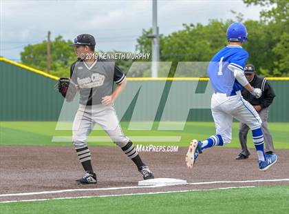 Thumbnail 2 in Midlothian vs Royse City Game 2 (UIL 5A Area Playoff) photogallery.