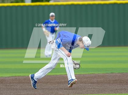 Thumbnail 3 in Midlothian vs Royse City Game 2 (UIL 5A Area Playoff) photogallery.