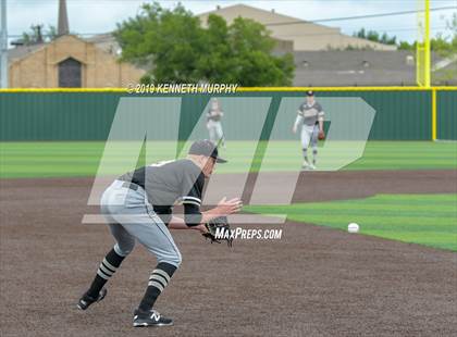 Thumbnail 2 in Midlothian vs Royse City Game 2 (UIL 5A Area Playoff) photogallery.